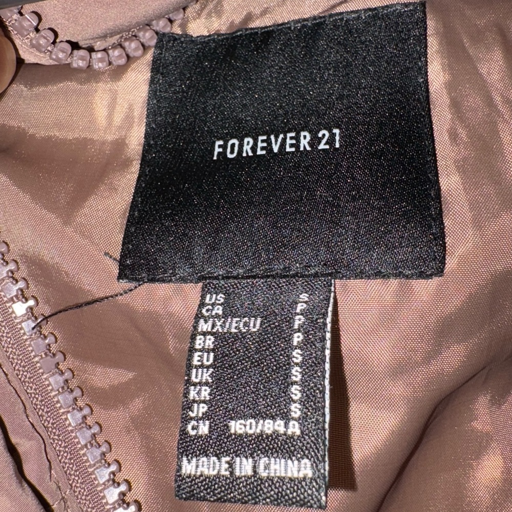 Cropped puffer Jacket - Picture 3 of 3